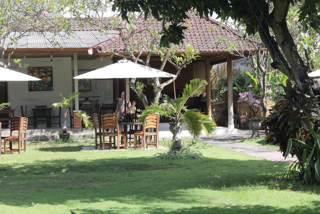 Mangga Bali Inn Legian Exterior foto